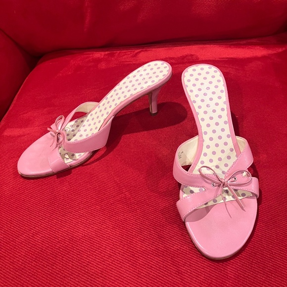 Women's Heels shoes - Picture 1 of 3